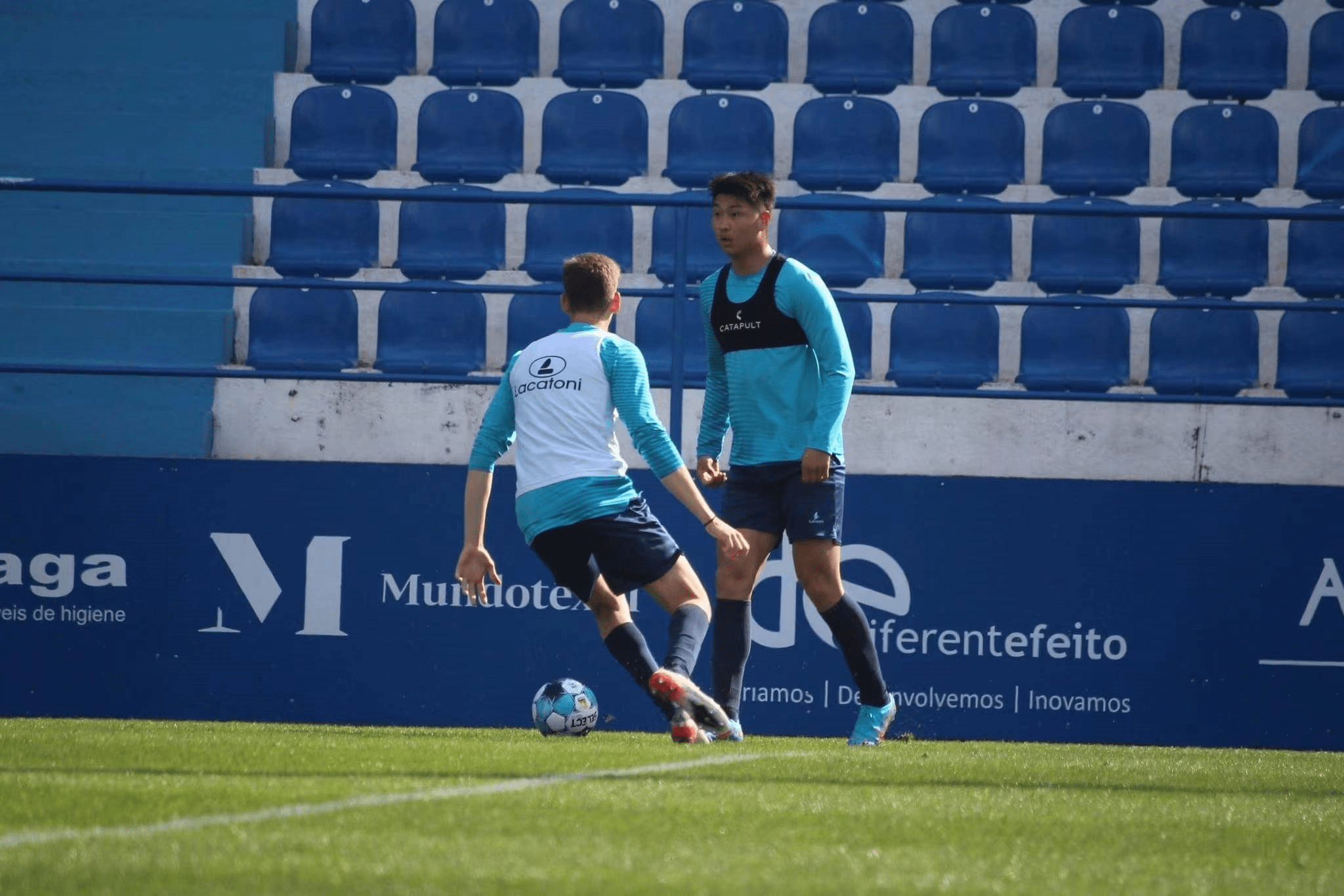 包含赛前洛杉矶湖人备战葡超，调整名单细节曝光，气氛紧张，资深球员宣示担当的词条